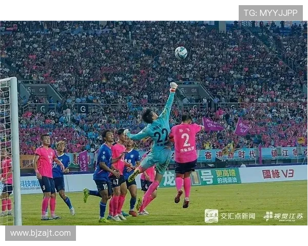 泰州激战宿迁两城争锋展风采足球盛宴燃动江淮激情四射