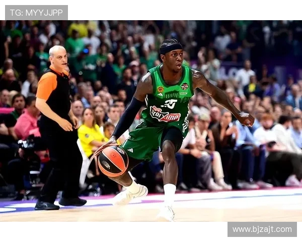 伊曼纽尔奎克利的崛起之路：从新秀到球队核心的成长历程